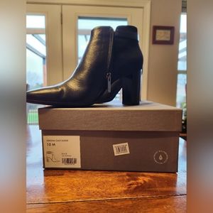 Aquatalia ankle booties Verona Calf/Suede black side zipper size 10M